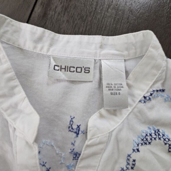 Chico's Cross Stich Embroidered White Button Up Top Blouse Size 0 Small - Picture 3 of 10